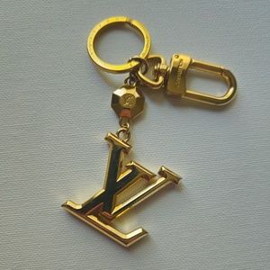 LOUIS VUITTON LV Facettes Bag Charm & Key Holder